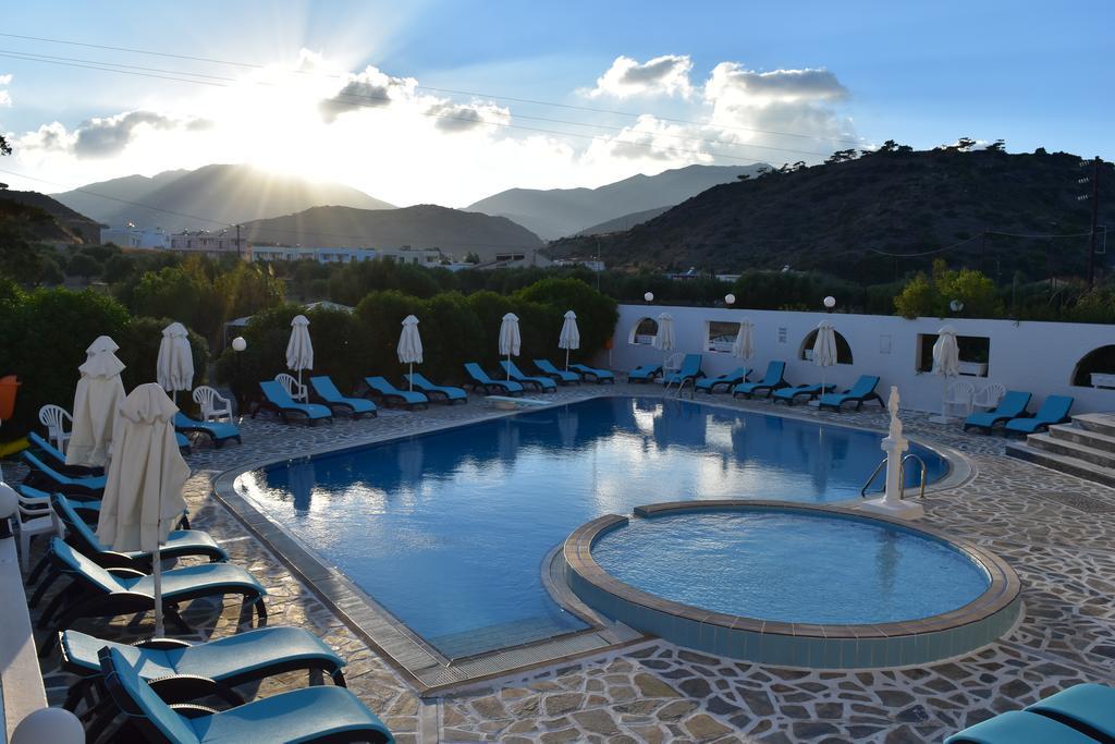 Blue Bay Hotel Karpathos Esterno foto