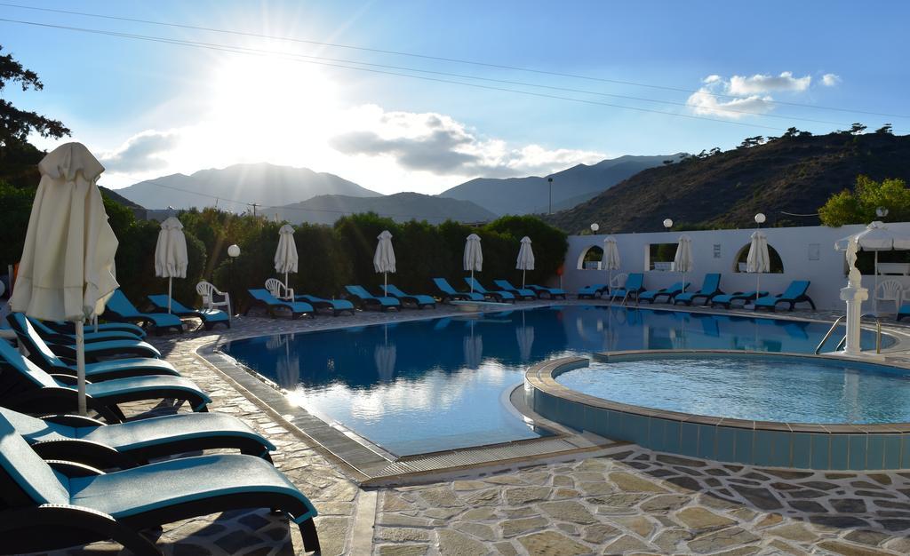 Blue Bay Hotel Karpathos Esterno foto